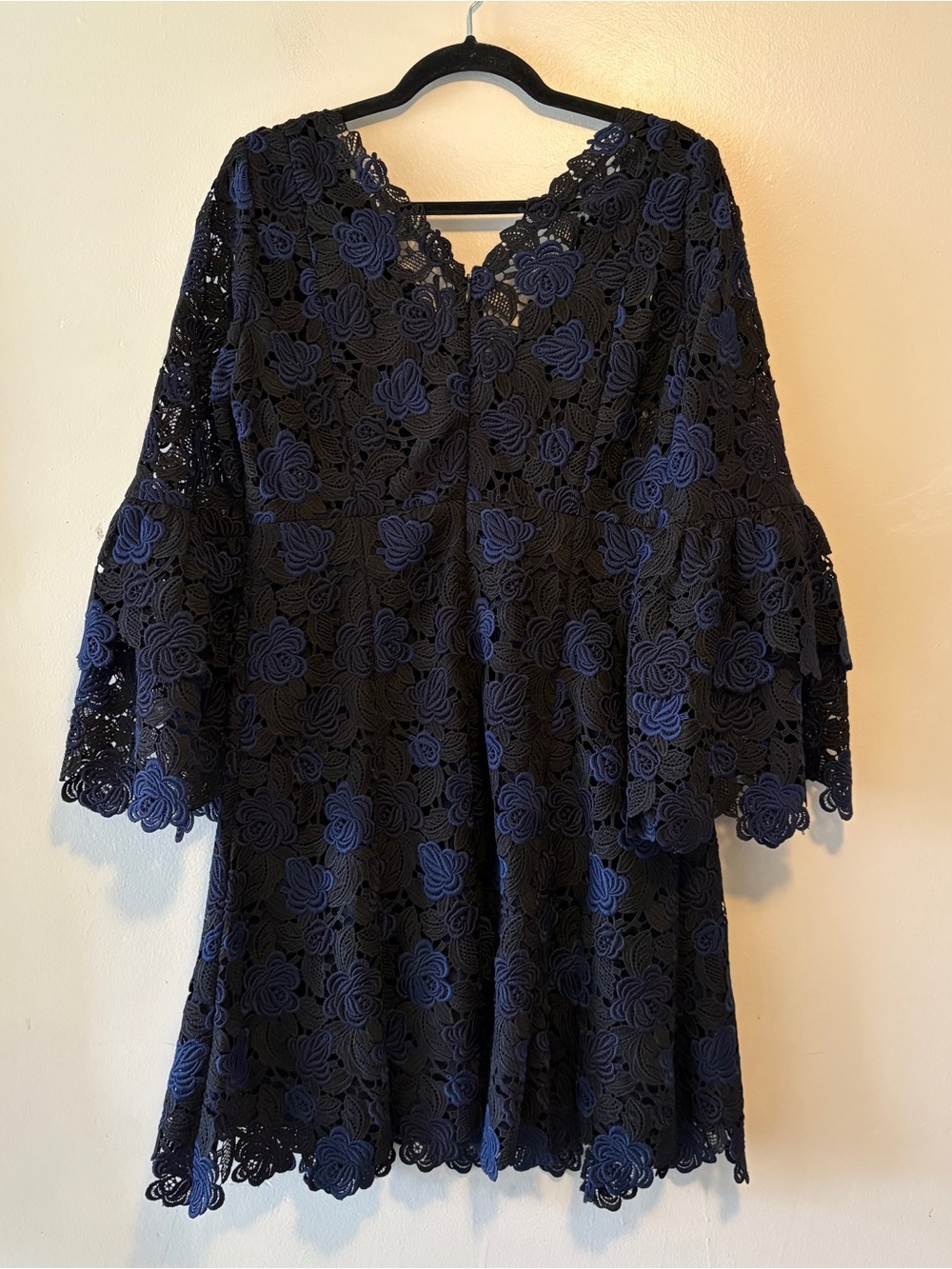 CLUB MONACO Kaelane Navy Lace Ruffle Midi Dress Size 10 Fit & Flare Whimsigoth - Picture 3 of 12